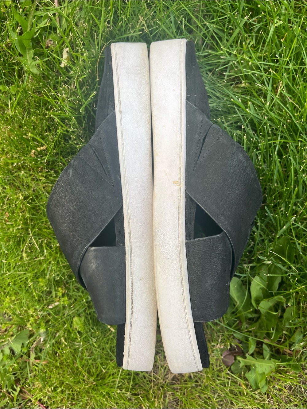 Vionic 10 - Picture 2 of 2